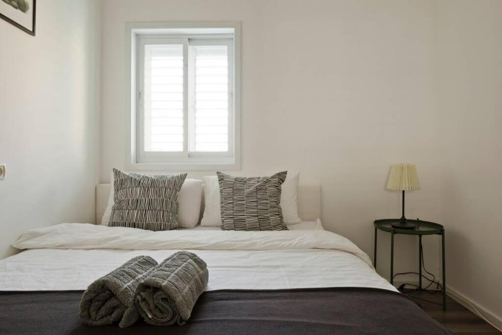 Big Apartment Next To Gordon Beach Plus Free Parking Tel Aviv Exterior photo